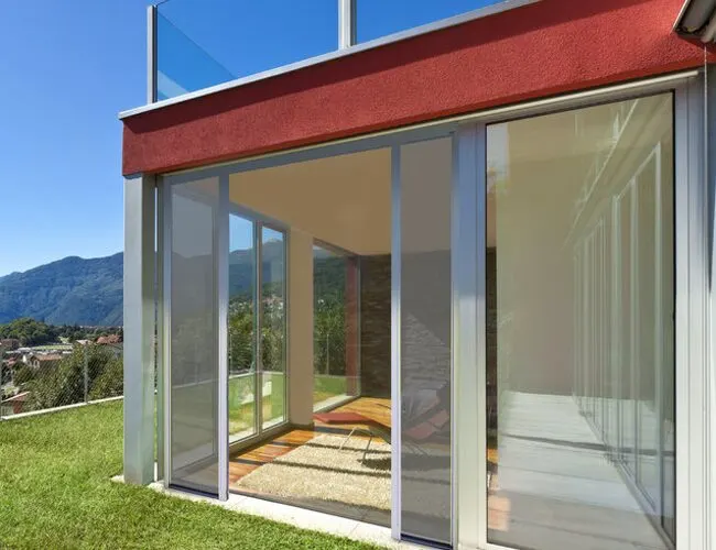 Italian Screens by Rollon — European-engineered profiles for a refined architectural finish.